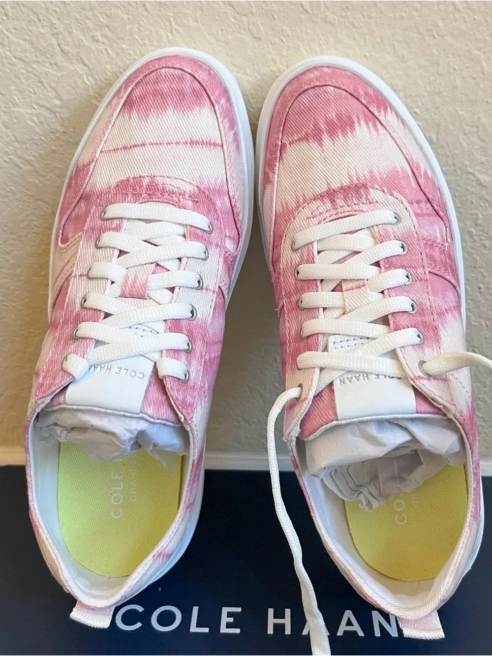 Cole Haan  casual women’s Pink Tie-Dye Low-Top Sneakers size 10 - Picture 16 of 16